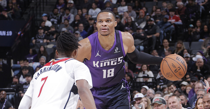 体育娱乐-威少26+6小萨复出13+6+5 国王主场轻取奇才|拉塞尔·威斯布鲁克|保罗·乔治|北京|萨克拉门托国王队|华盛顿奇才队_新浪体育_新浪新闻